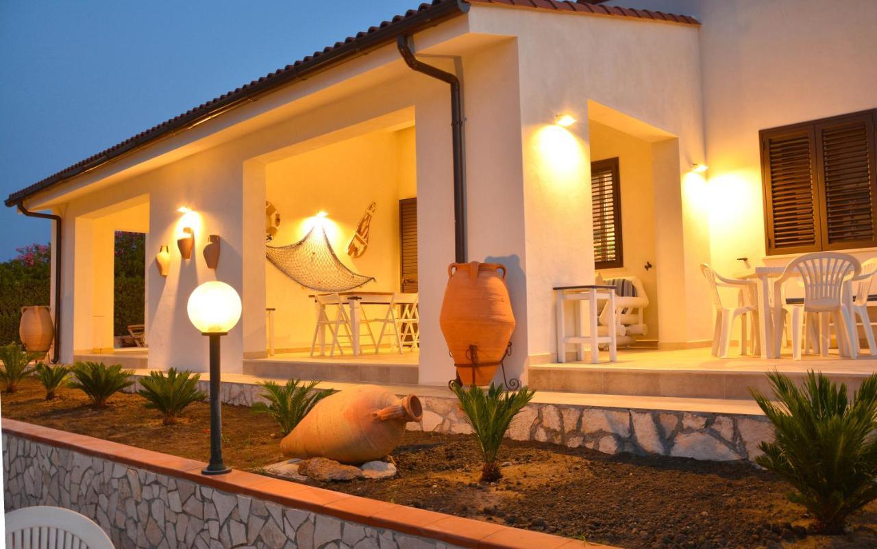 La Casa In Riva Al Mare Villa เอากุสตา ภายนอก รูปภาพ