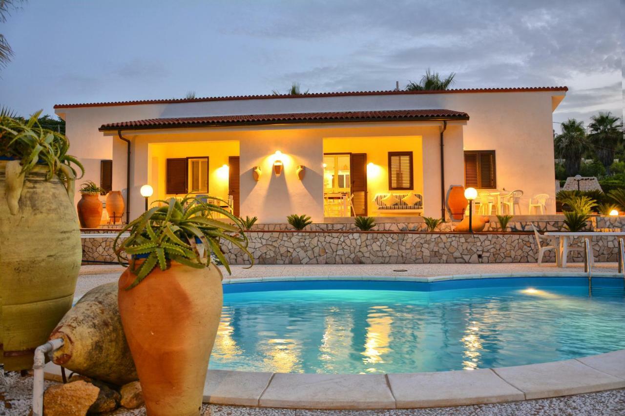 La Casa In Riva Al Mare Villa เอากุสตา ภายนอก รูปภาพ