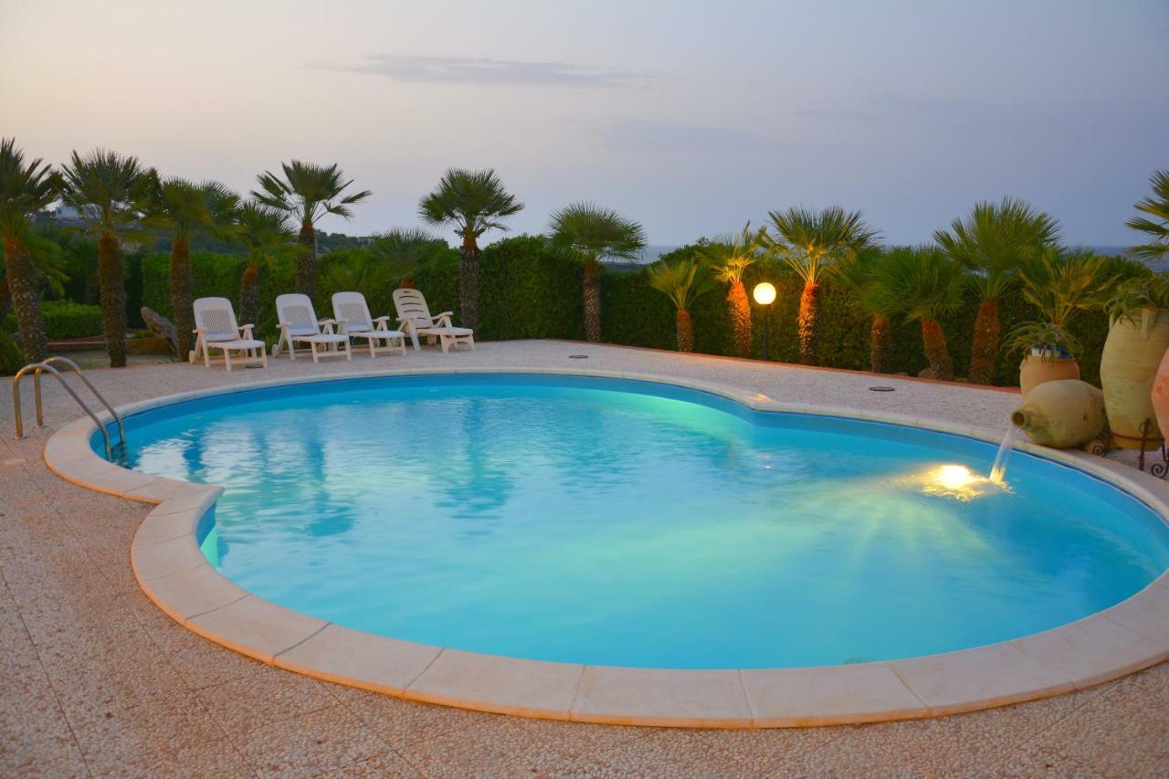 La Casa In Riva Al Mare Villa เอากุสตา ภายนอก รูปภาพ
