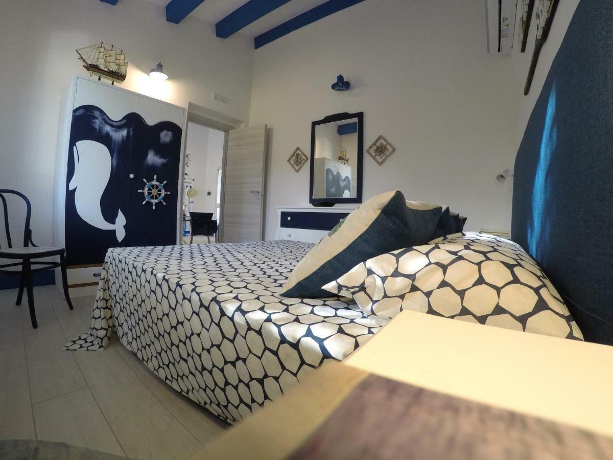 La Casa In Riva Al Mare Villa เอากุสตา ภายนอก รูปภาพ