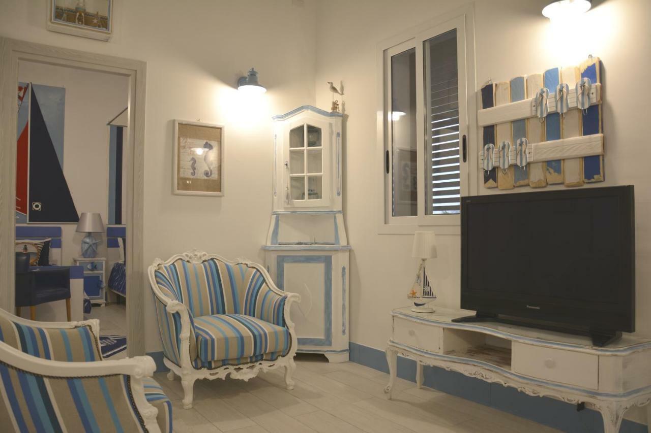 La Casa In Riva Al Mare Villa เอากุสตา ภายนอก รูปภาพ